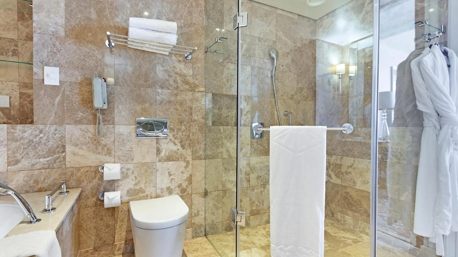 Taj Cape Town - Spacious 5 Star Apart-Hotel With Kitchenette