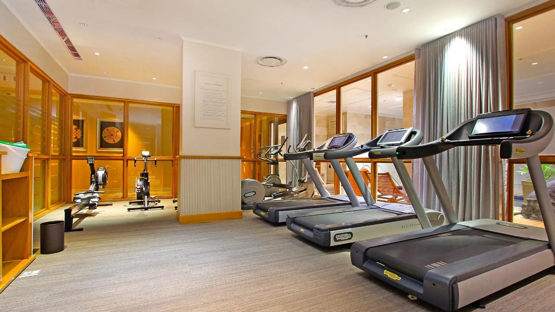 Taj Cape Town - Spacious 5 Star Apart-Hotel With Kitchenette Hotel